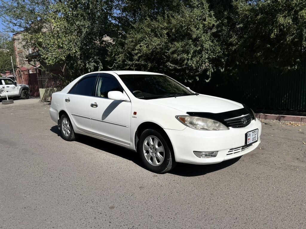 Toyota Camry: 2005 г., 2.4 л, Автомат, Бензин, Седан: фото 2