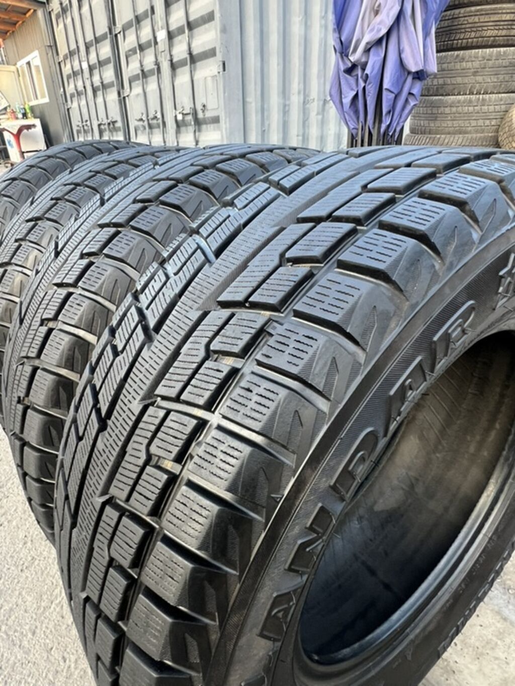 Зимние шины Yokohama - Размер: 265/65 R17 - Индекс нагрузки/скорости: фото 1