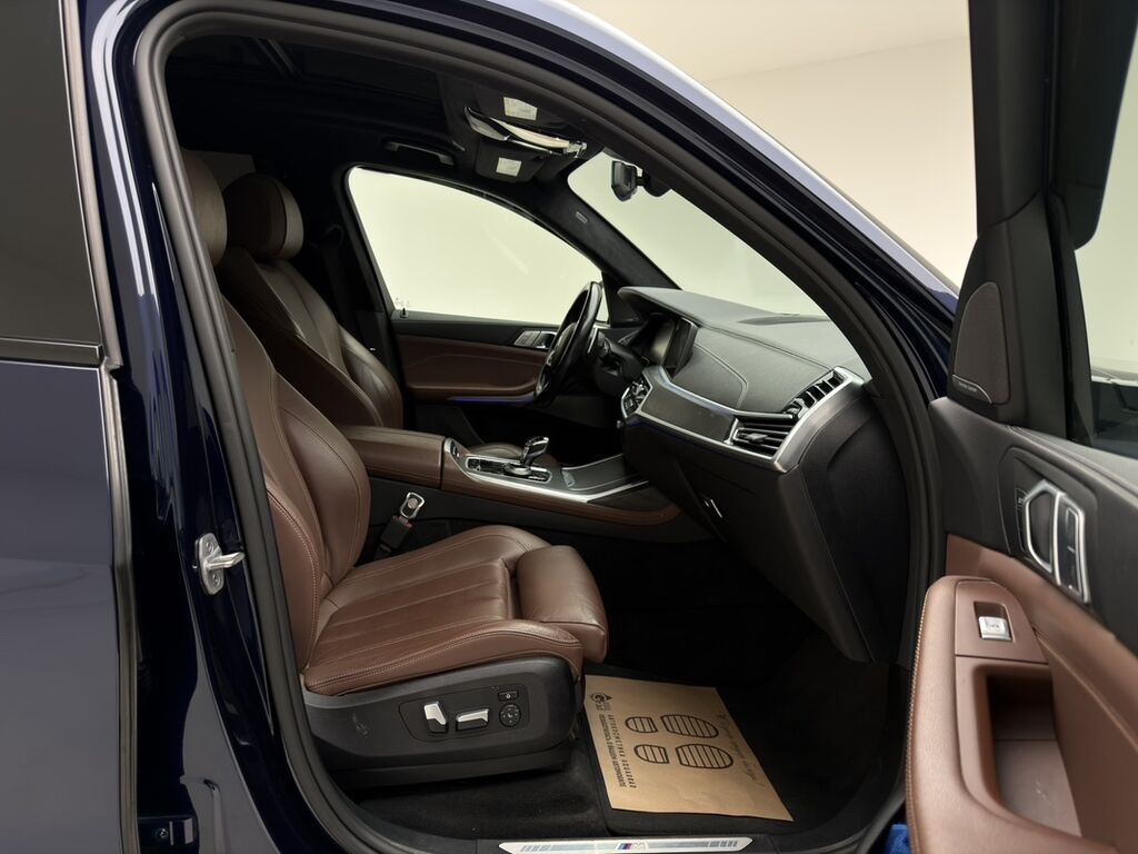 BMW X7: 2021 г., 3 л, Автомат, Гибрид, Внедорожник: фото 4