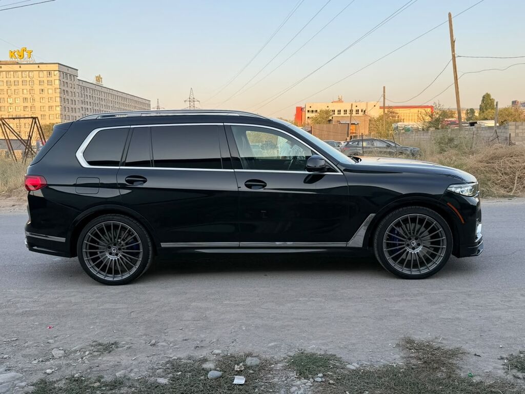 Alpina : 2021 г., 4.4 л, Автомат, Бензин, Кроссовер: фото 5