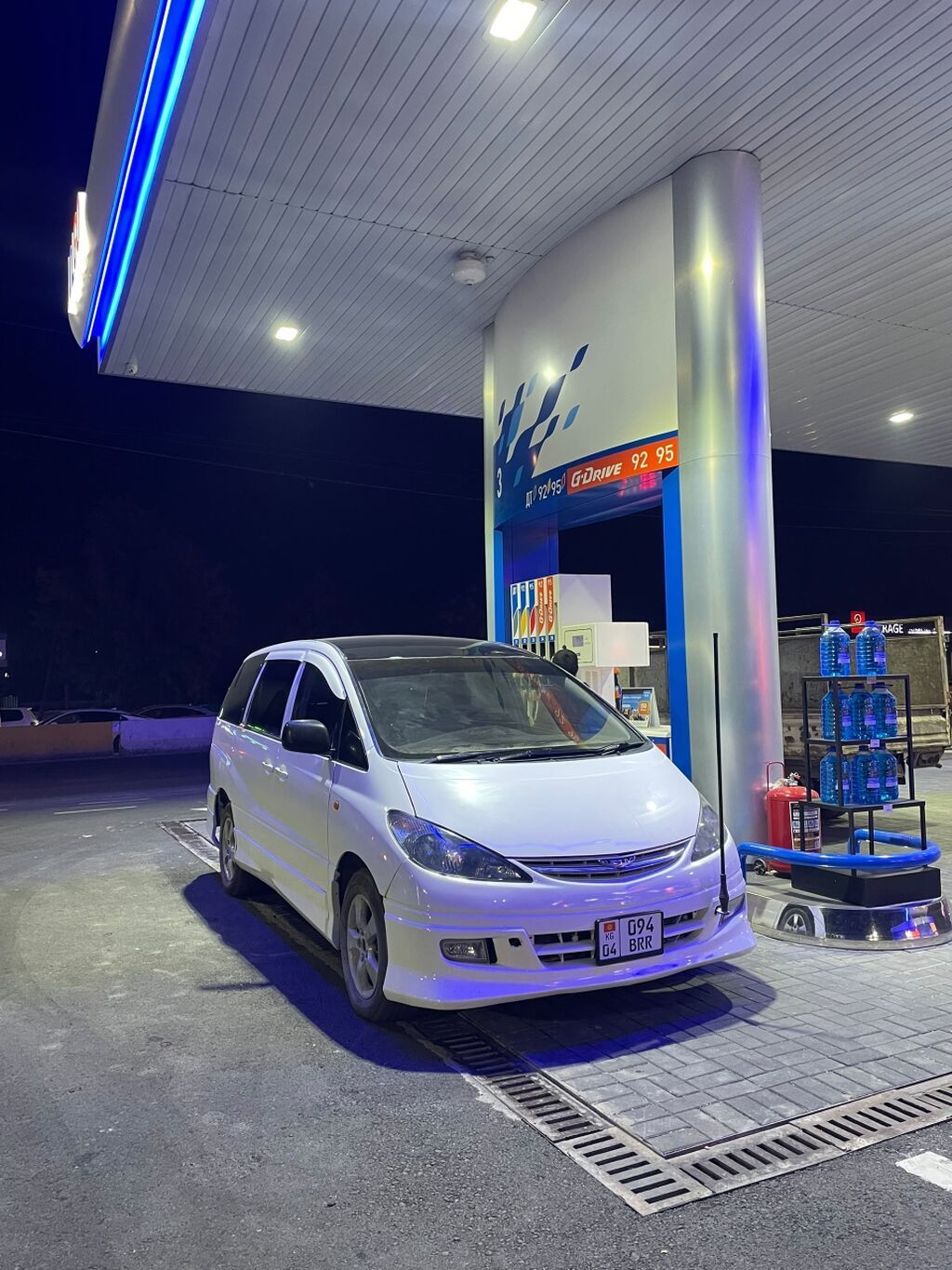 Toyota Estima: 2003 г., 2.4 л, Автомат, Газ, Минивэн: фото 5