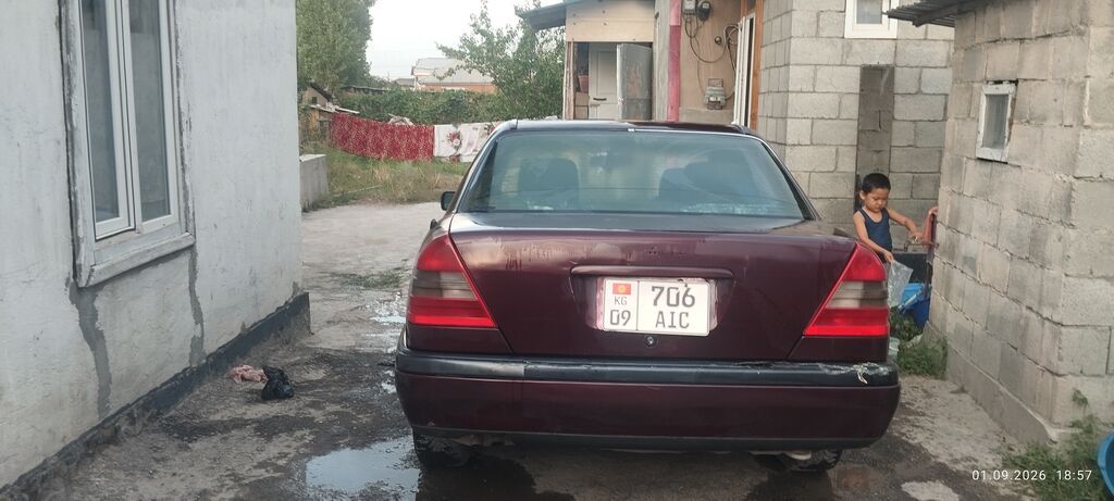 Mercedes-Benz C-Class: 1999 г., 0.2 л, Автомат, Бензин, Седан: фото 6