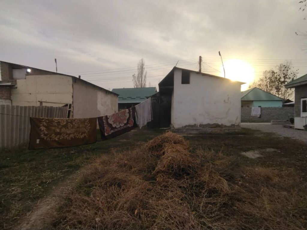 2 комнаты, 35 м², 400 соток, Калыс-ордо ж/м Электричество, Холодная вода, Септик: фото 2