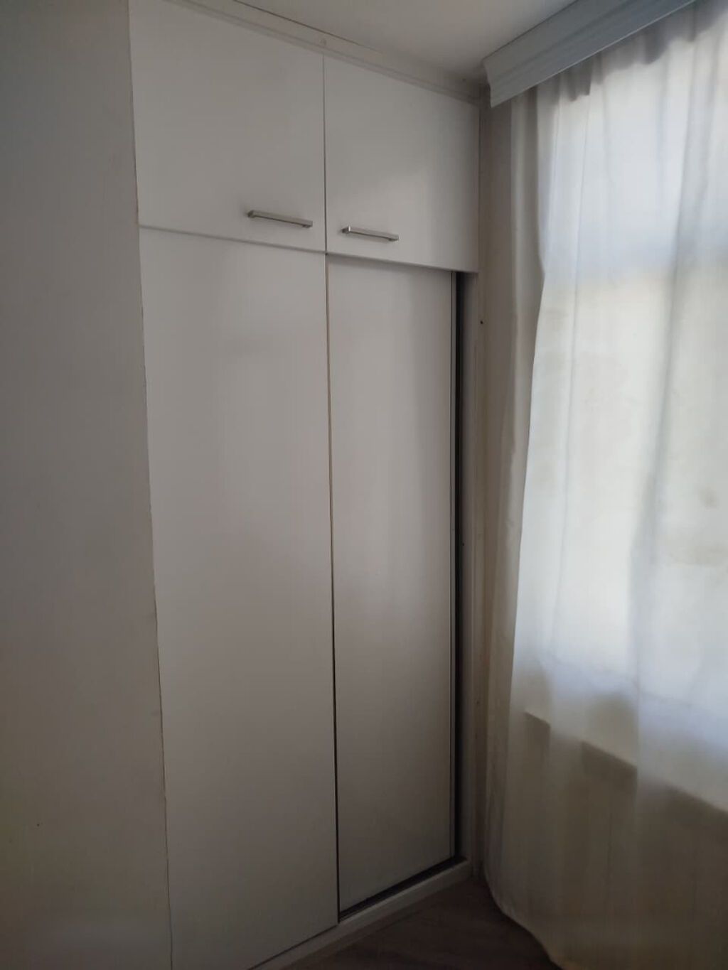 Bakı, 8-ci kilometr, 3 otaqlı, Köhnə tikili, m. Xalqlar Dostluğu, 90 kv. m