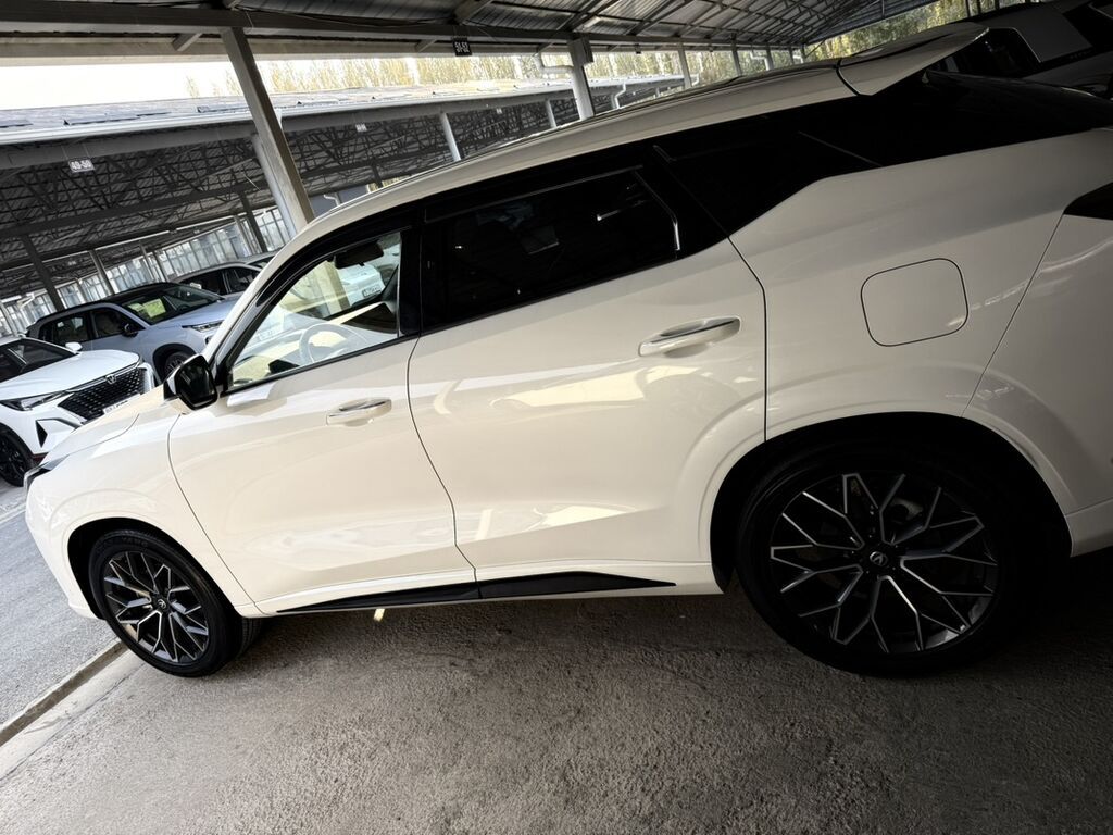 Changan Uni-Z: 2025 г., 1.5 л, Автомат, Бензин, Кроссовер: фото 5