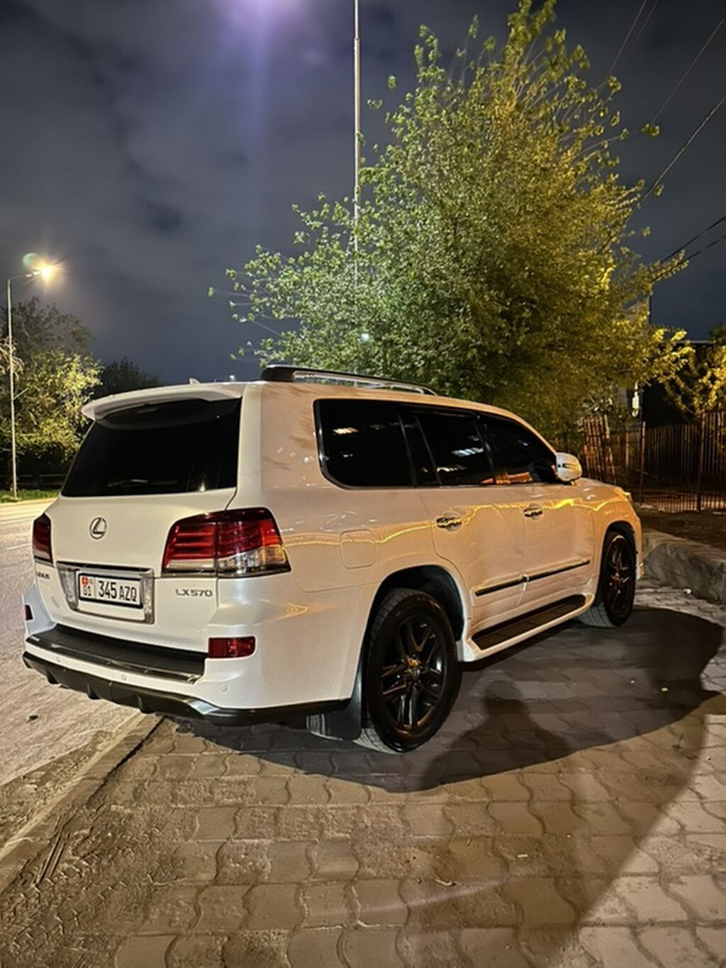 Lexus LX: 2014 г., 5.7 л, Автомат, Газ, Внедорожник: фото 5