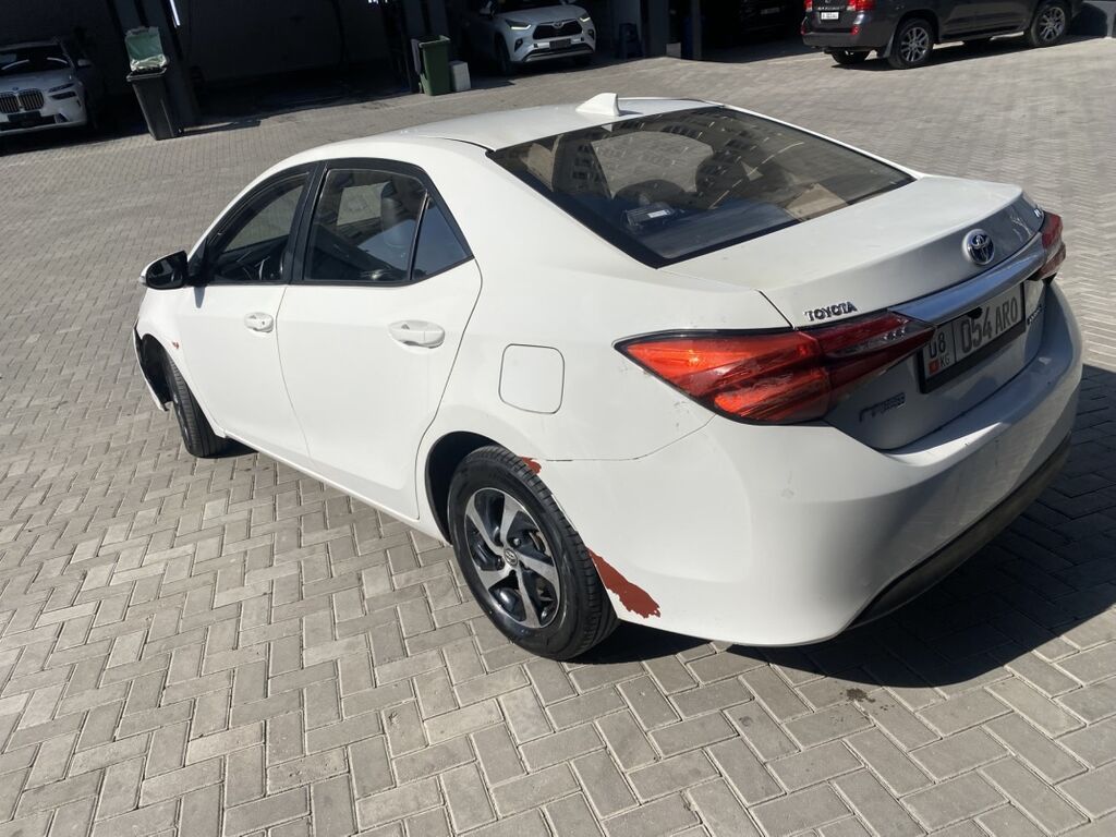 Toyota Levin: 2018 г., 1.8 л, Робот, Гибрид, Седан: фото 5