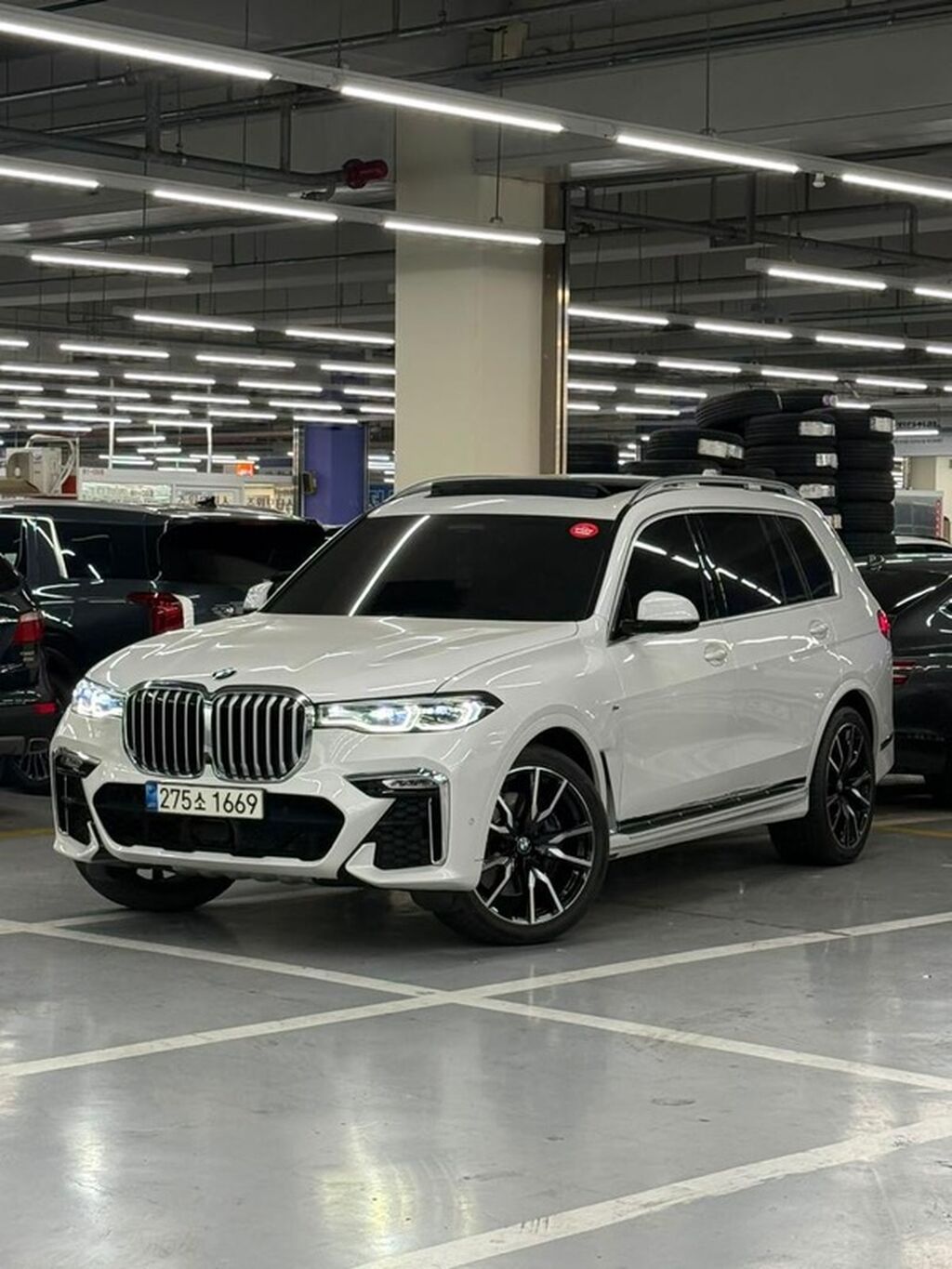 BMW X7: 2021 г., 3 л, Автомат, Бензин, Внедорожник: фото 2