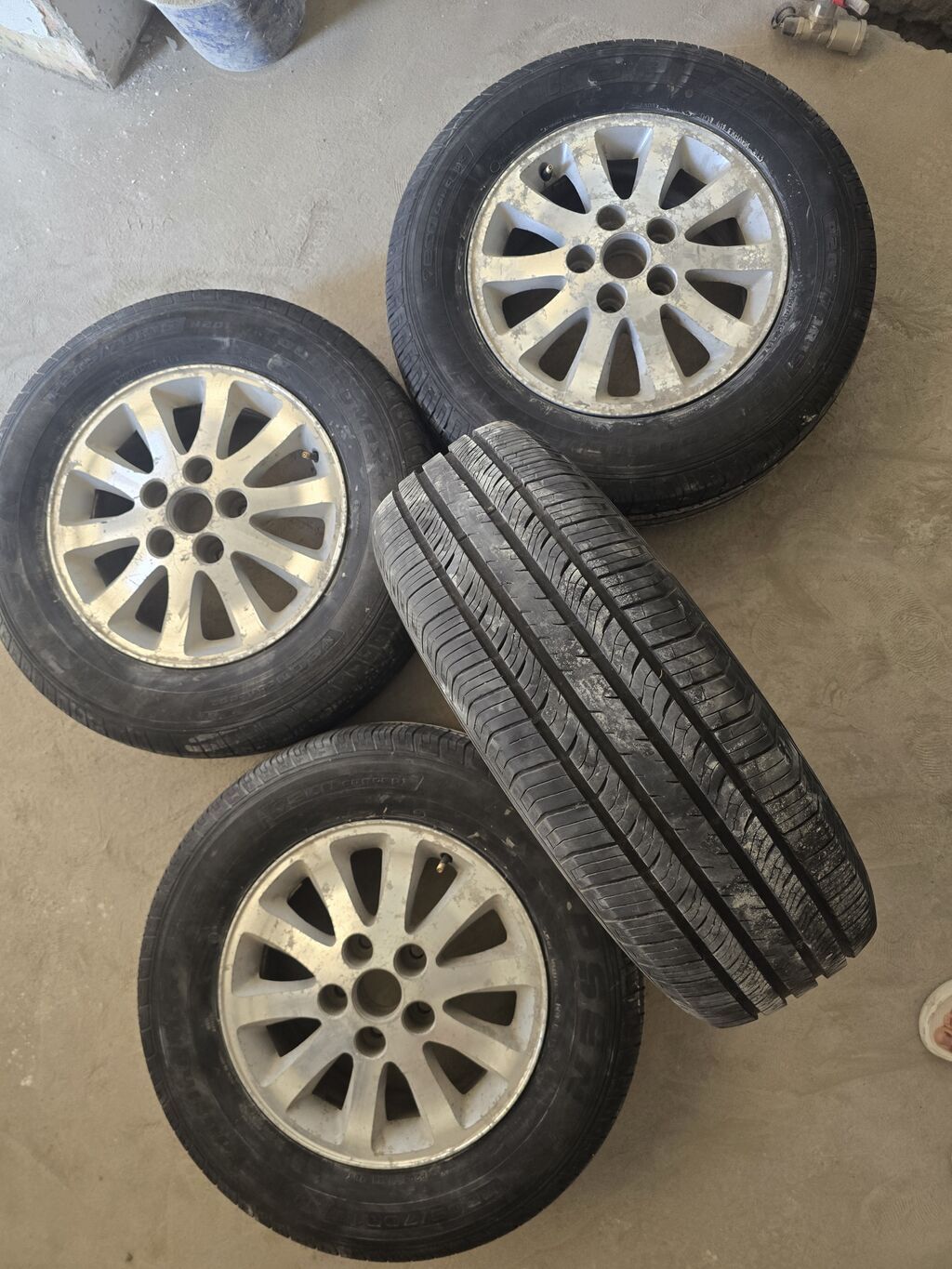Комплект из 4 автомобильных колес в сборе: шины + литые диски. -: фото 3