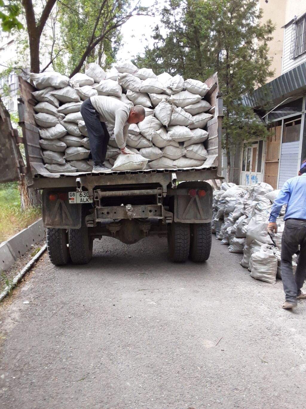 Доставка в кыргызстан. Водитель в Баку.