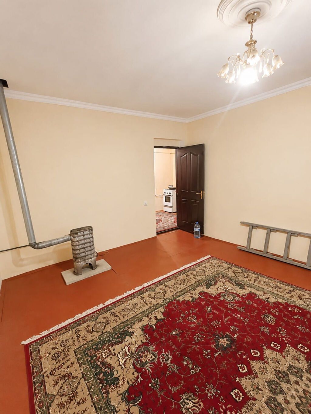 2 otaqlı, 80 kv. m, Orta təmir