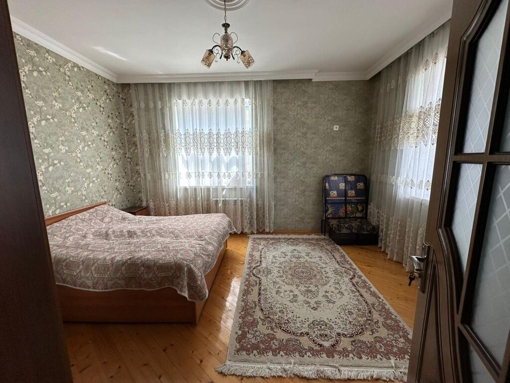 Suraxanı 5 otaqlı, 201 kv. m, Yeni təmirli