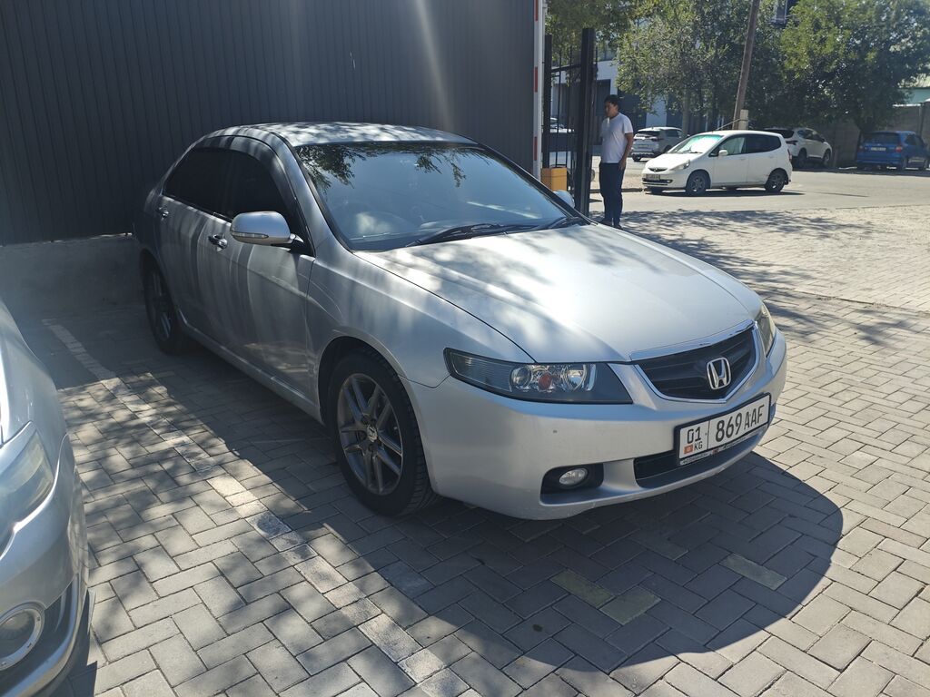 Honda Accord: 2003 г., 2 л, Автомат, Бензин, Седан: фото 2