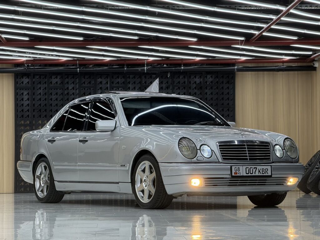Mercedes-Benz E-Class: 1998 г., 4.3 л, Автомат, Бензин, Седан: фото 4