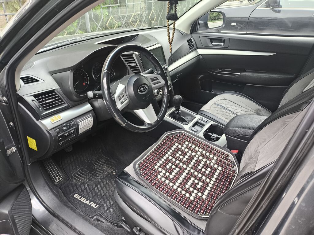 Subaru Legacy: 2011 г., 2.5 л, Механика, Бензин, Седан: фото 3
