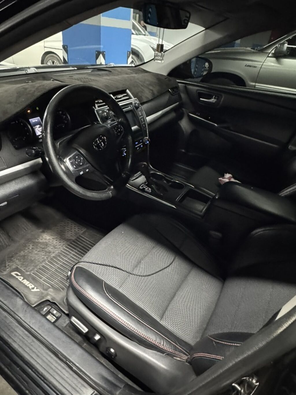 Toyota Camry: 2017 г., 2.5 л, Автомат, Бензин, Седан: фото 7