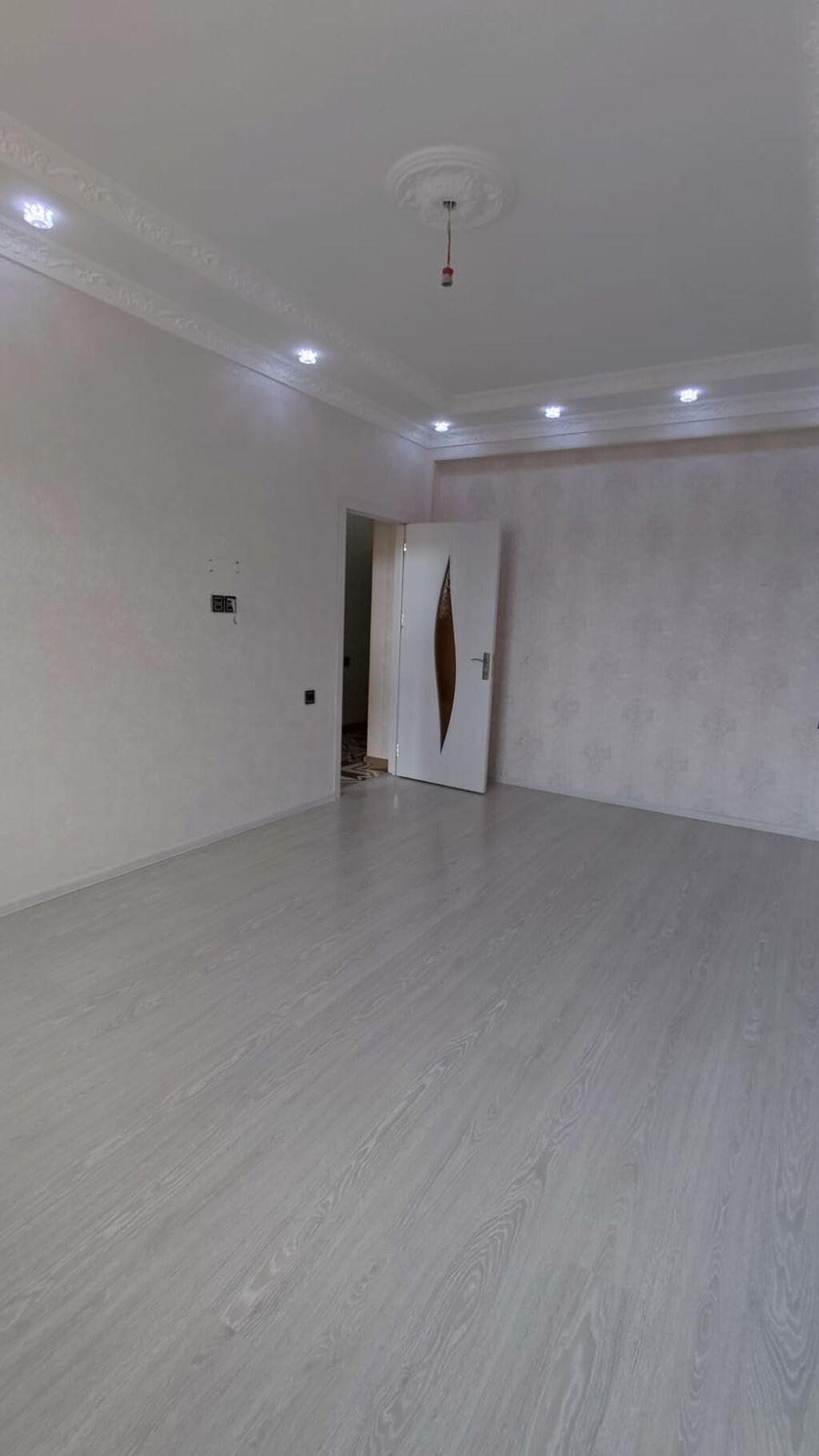 Saray mtk 2otaqli tam temirli esyali ev kiraye verilir kondisoner