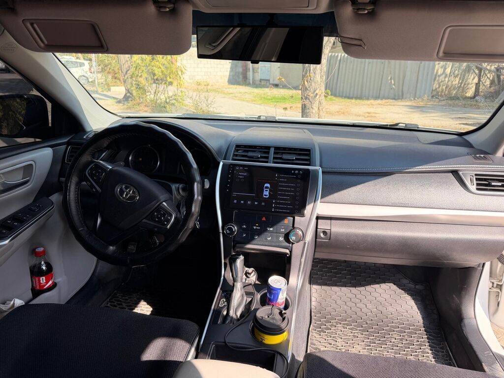 Toyota Camry: 2016 г., Автомат, Бензин, Седан: фото 3