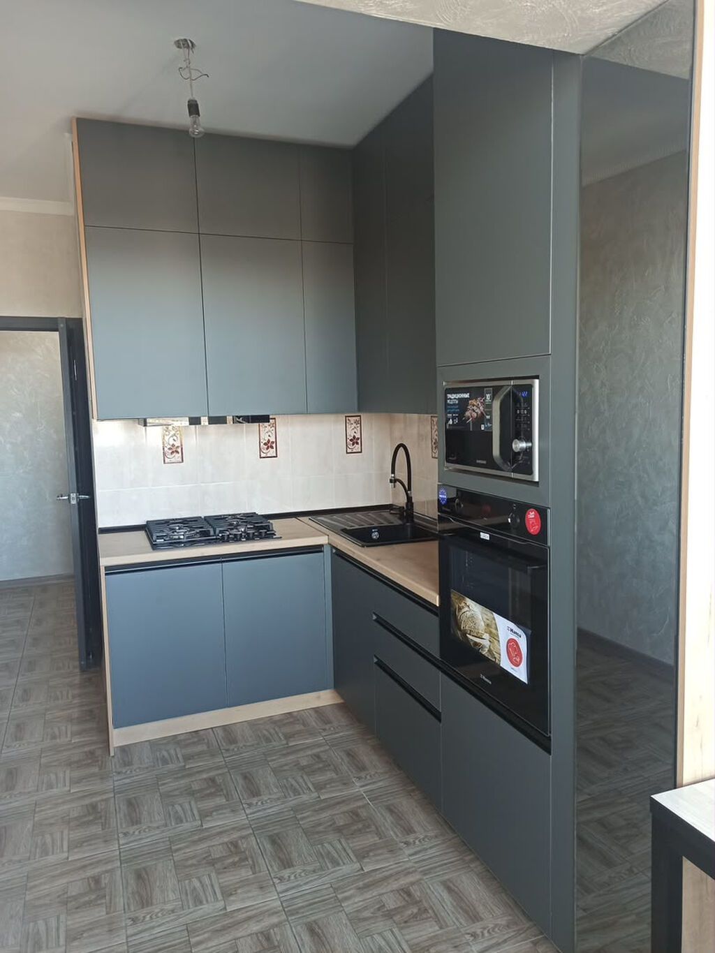 2 комнаты, 64 м², 7 мкр 106 серия, 8 этаж, Евроремонт: фото 2