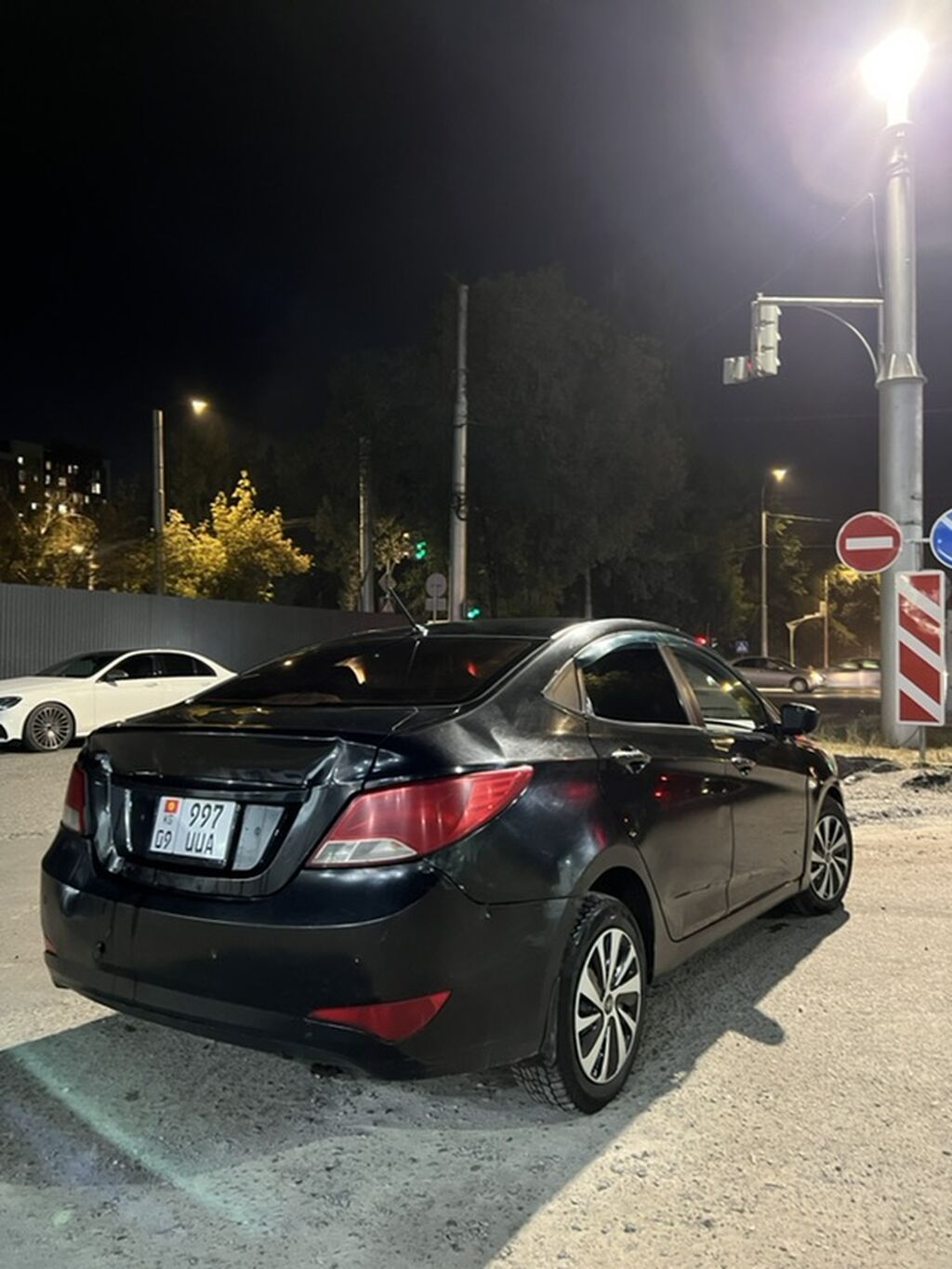 Hyundai Solaris: 2014 г., 1.6 л, Механика, Бензин, Седан: фото 3