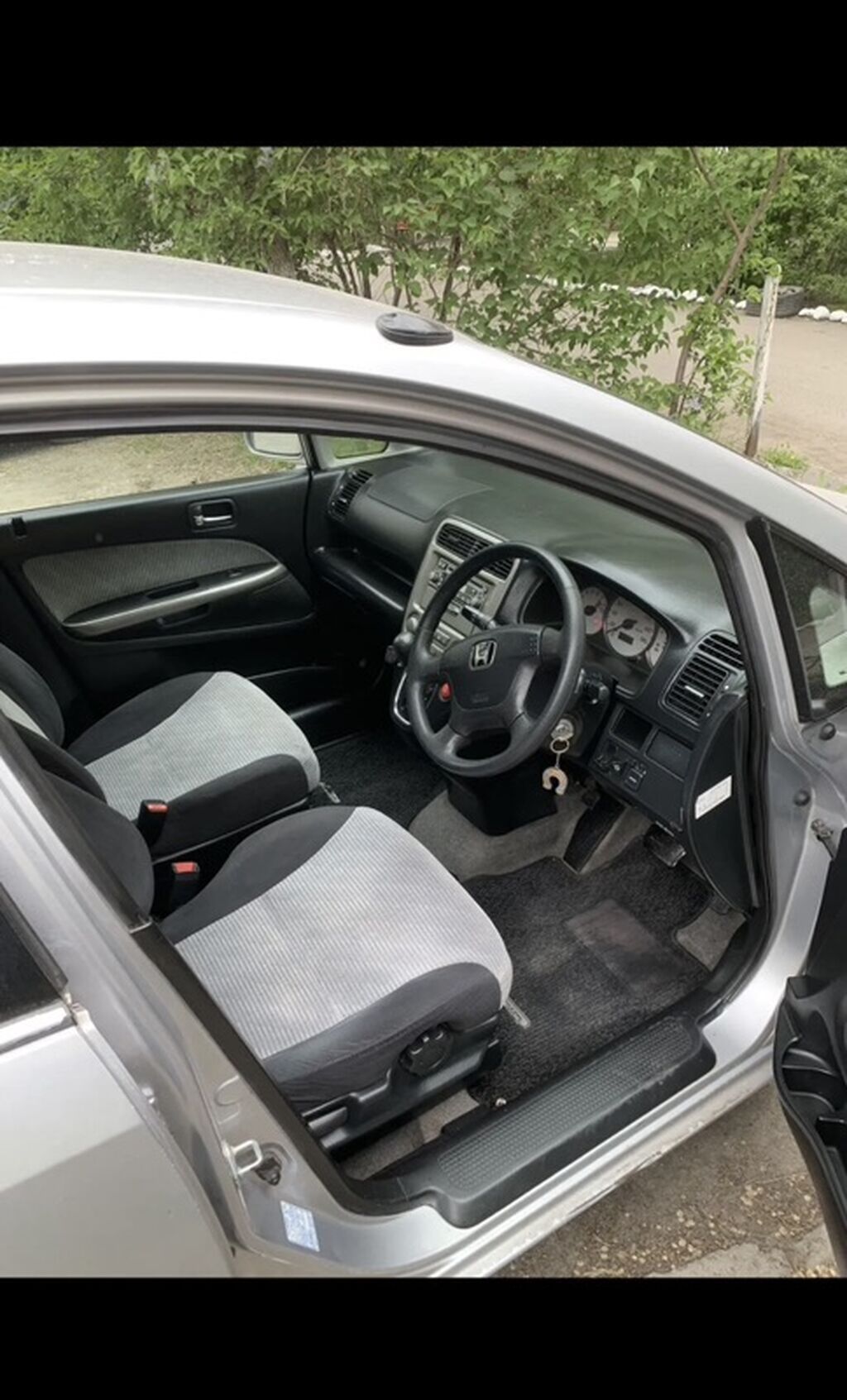 Honda Stream: 2003 г., 1.7 л, Автомат, Газ, Универсал: фото 3