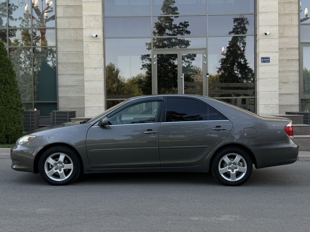 Toyota Camry: 2005 г., 2.4 л, Автомат, Бензин, Седан: фото 5