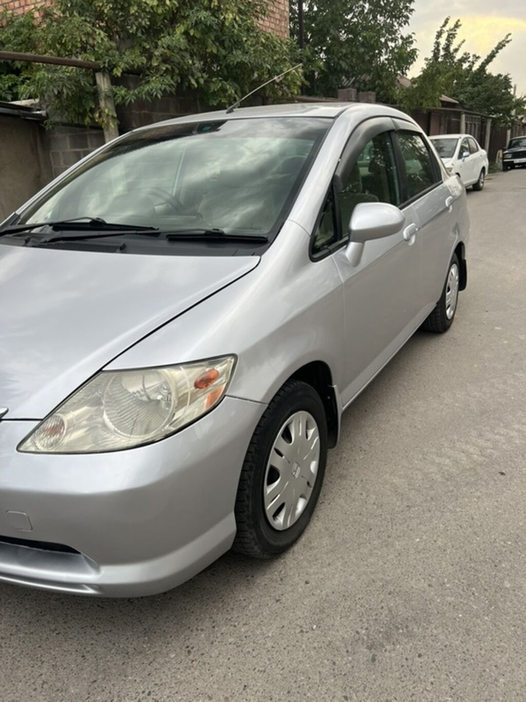Honda Город: 2003 г., 1.5 л, Автомат, Бензин, Седан: фото 4