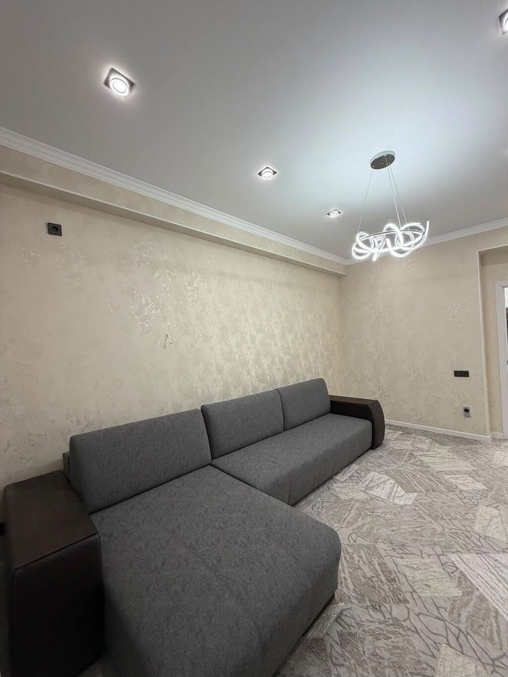 2 комнаты, 70 м², Элитка, 8 этаж, Дизайнерский ремонт: фото 2