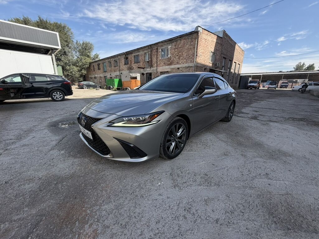 Lexus ES: 2019 г., Автомат, Бензин, Седан: фото 3