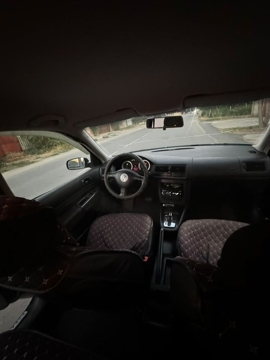 Volkswagen Golf: 2003 г., 2 л, Автомат, Бензин, Хэтчбэк: фото 8