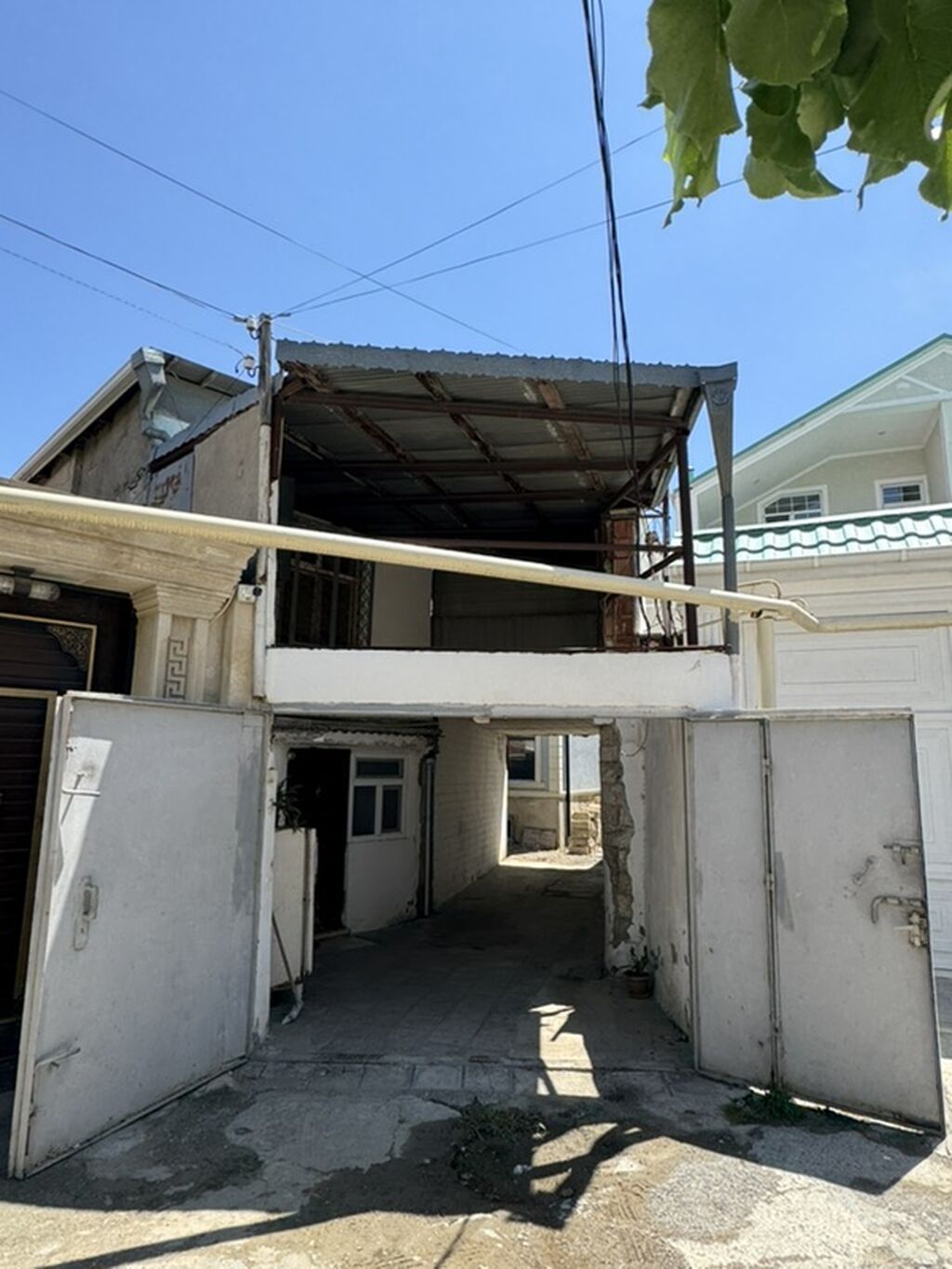 M.Ə. Rəsulzadə qəs. 6 otaqlı, 190 kv. m