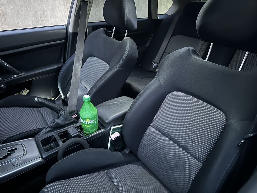 Subaru Legacy: 2004 г., 2 л, Автомат, Бензин, Седан: фото 7