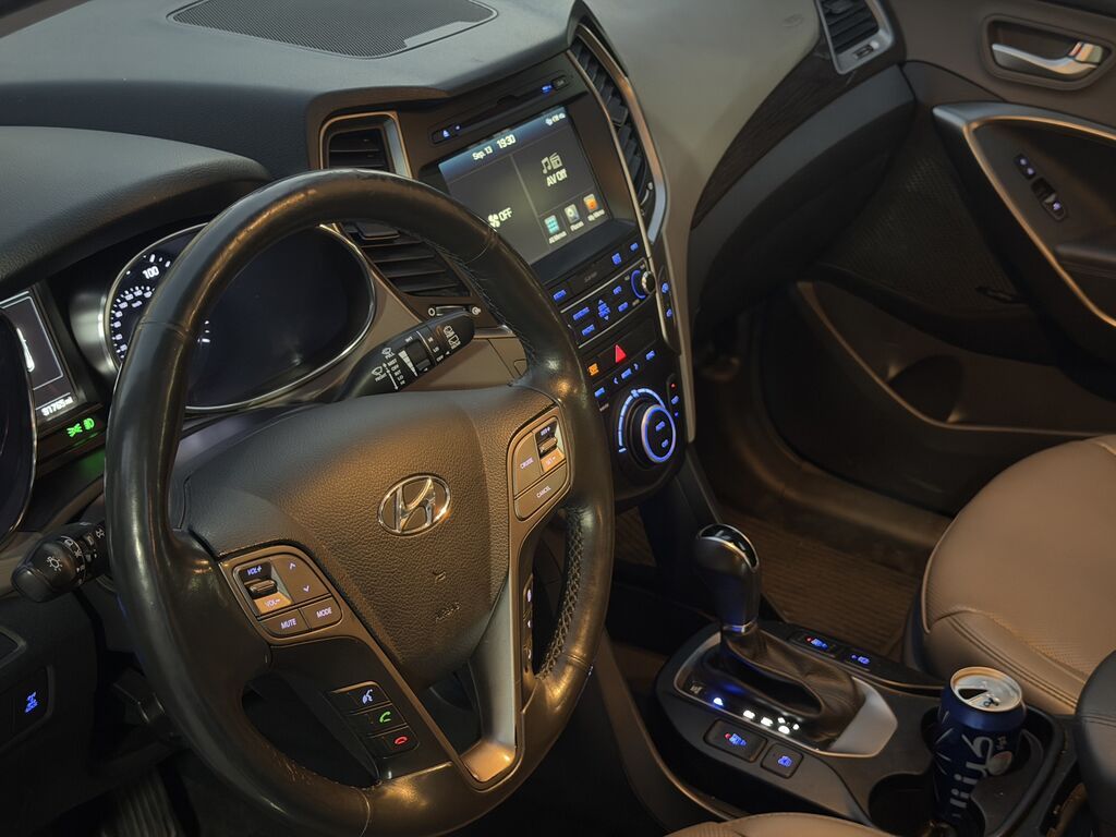 Hyundai Santa Fe: 2017 г., 2.4 л, Автомат, Бензин, Внедорожник: фото 4