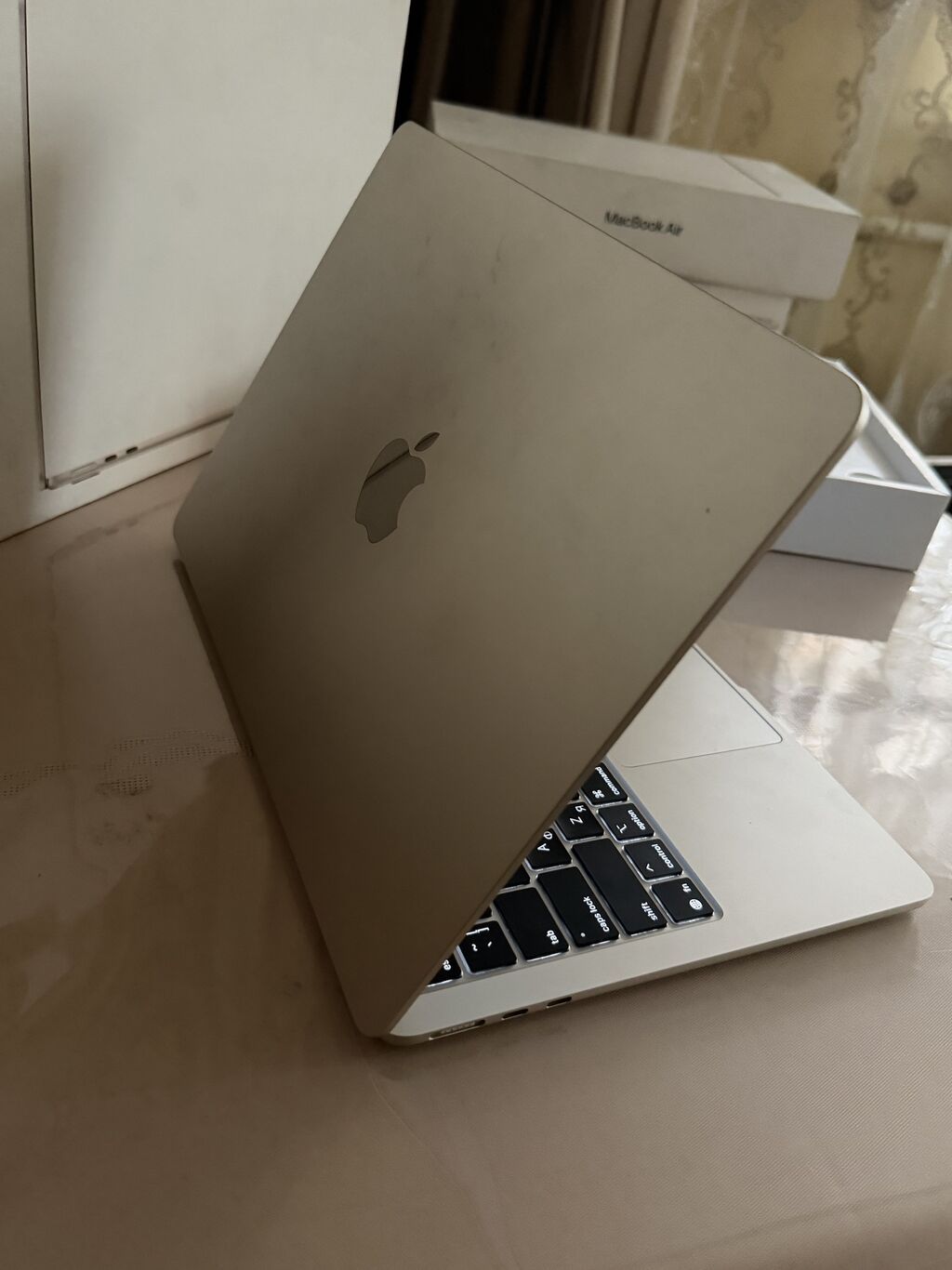 MacBook Air 13.6 2025 M4 Starlight Акб: 97% 120цикл Родной Состояние: фото 3