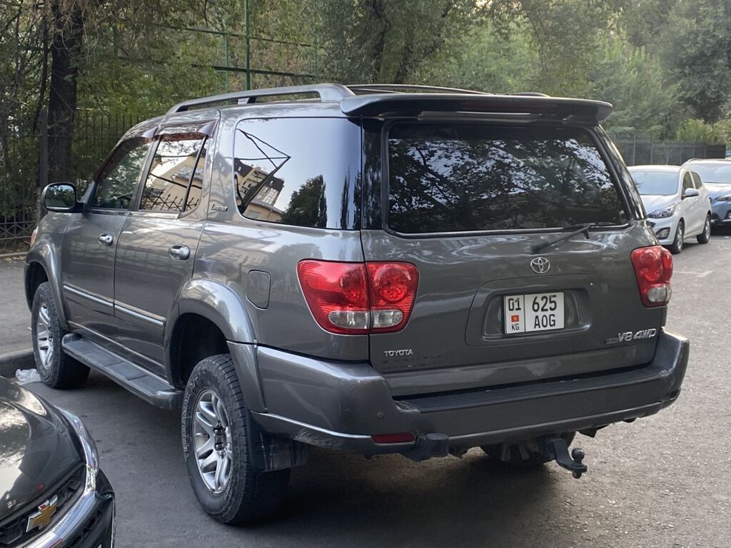 Toyota Sequoia: 2005 г., 4.7 л, Автомат, Бензин, Внедорожник: фото 4