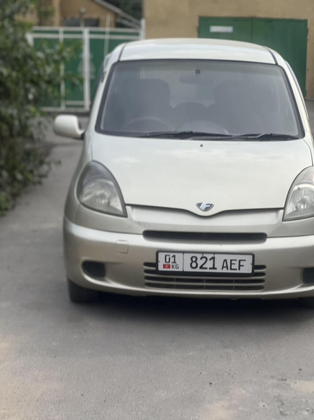 Toyota Funcargo: 2002 г., 1.3 л, Автомат, Бензин, Минивэн: фото 4