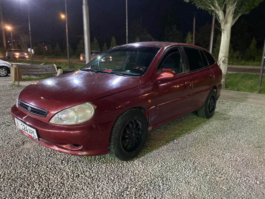 Kia Rio: 2001 г., 1.4 л, Механика, Бензин, Универсал: фото 6