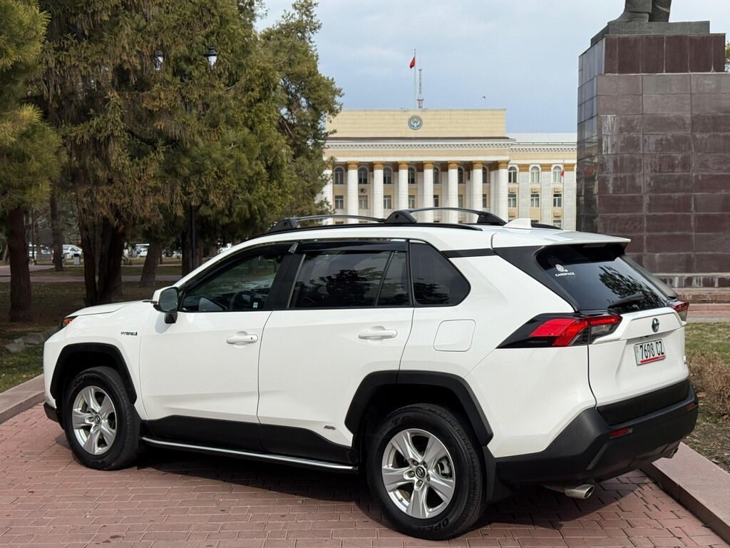 Toyota RAV4: 2019 г., 2.5 л, Автомат, Бензин, Кроссовер: фото 6