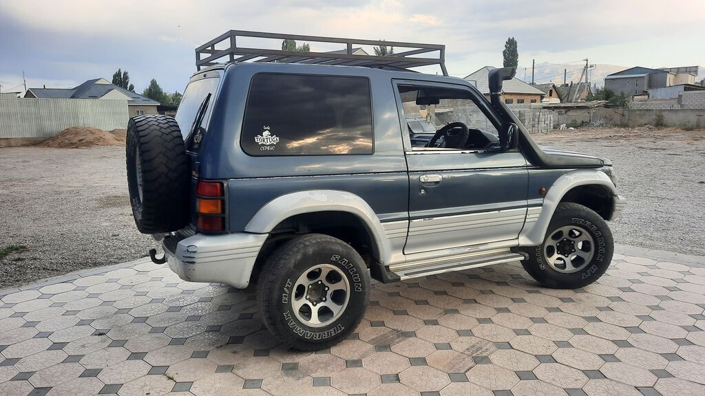 Mitsubishi Pajero: 1991 г., 2.5 л, Автомат, Дизель, Внедорожник: фото 5