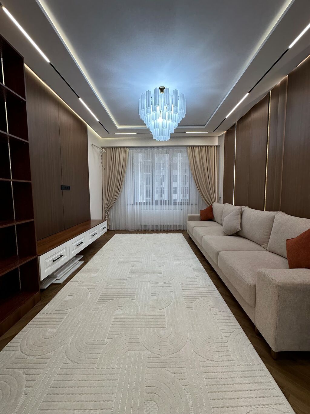 3 комнаты, 89 м², Асанбай мкр Элитка, 6 этаж, Дизайнерский ремонт: фото 1