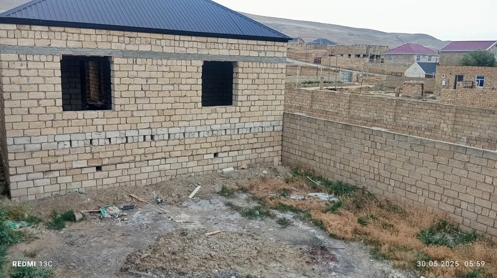 3 otaqlı, 110 kv. m