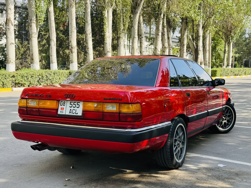 Audi 100: 1990 г., 2.6 л, Механика, Бензин, Седан: фото 4