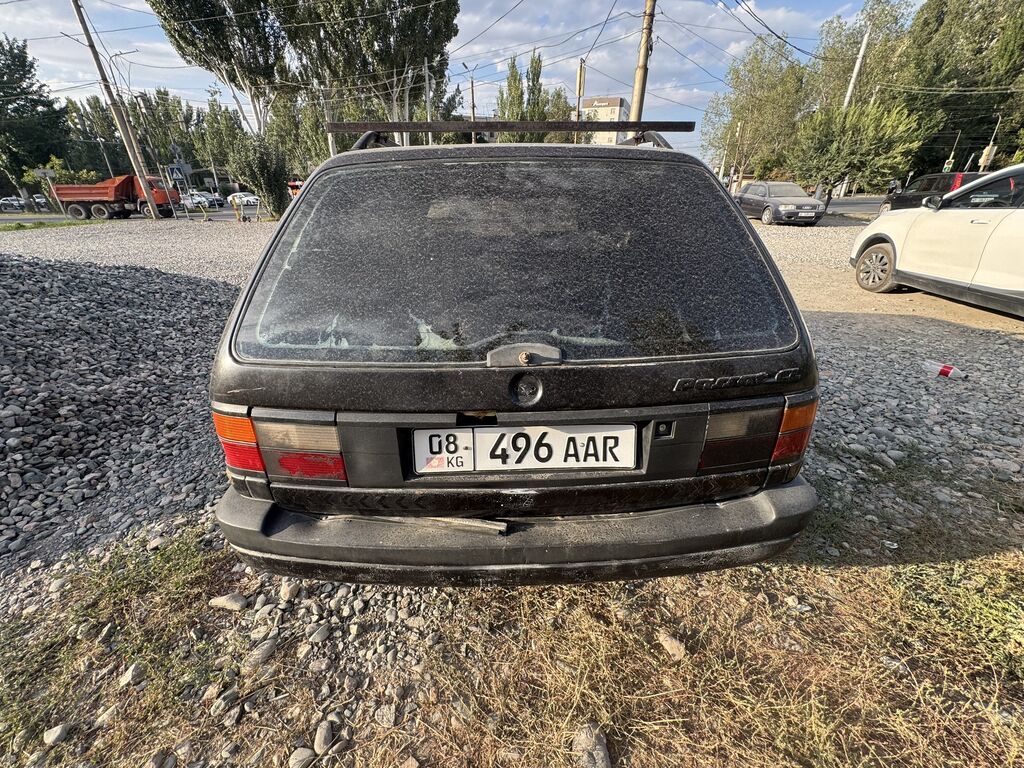 Volkswagen Passat: 1990 г., 1.8 л, Механика, Бензин, Универсал: фото 5