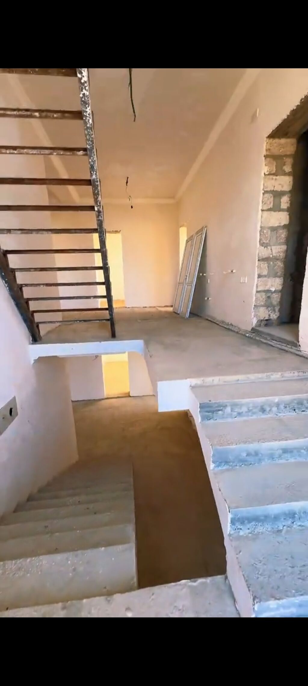 7 otaqlı, 257 kv. m, Kredit yoxdur, Təmirsiz