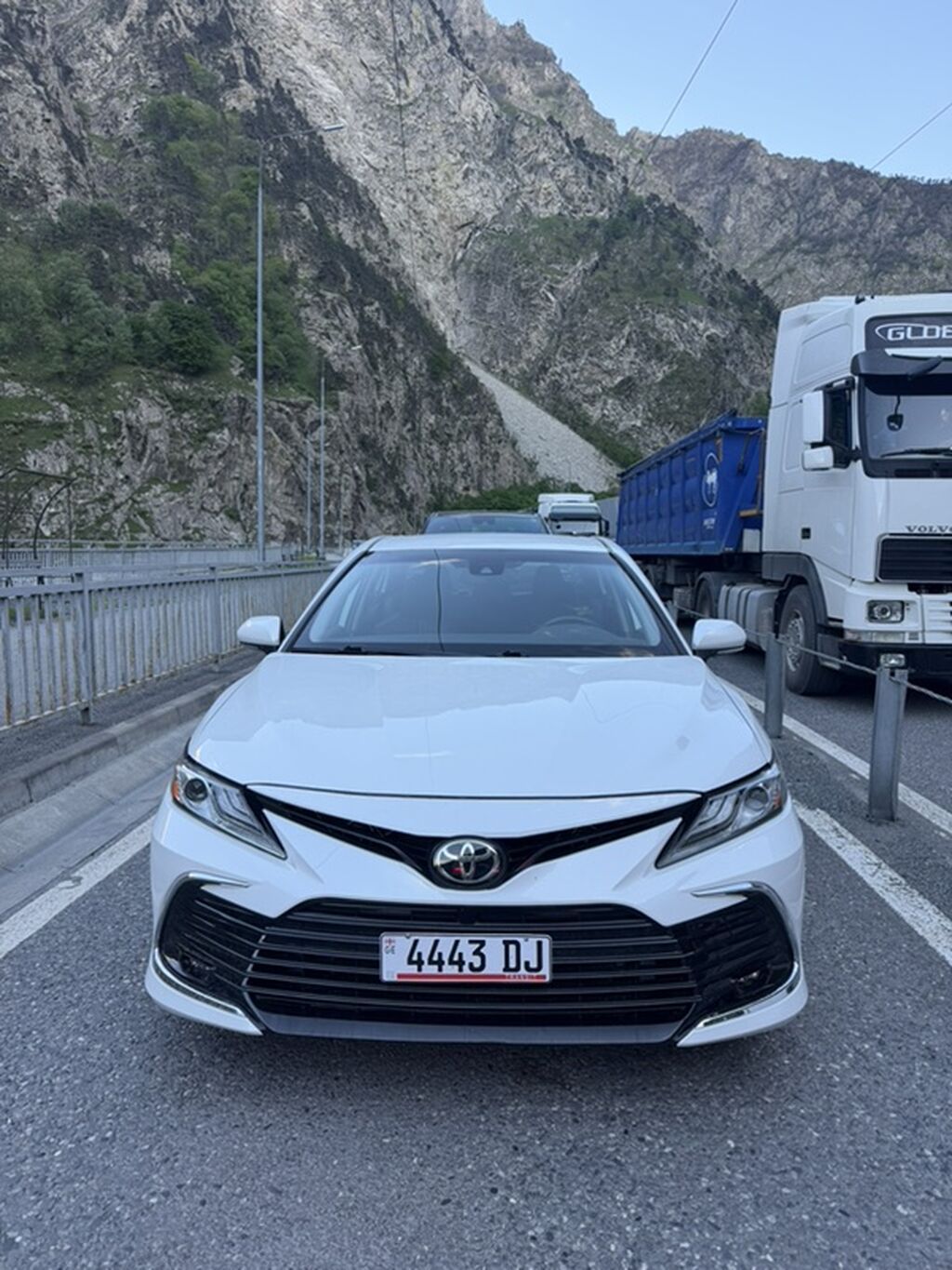 Toyota Camry: 2020 г., 2.5 л, Автомат, Бензин, Седан — фото 5