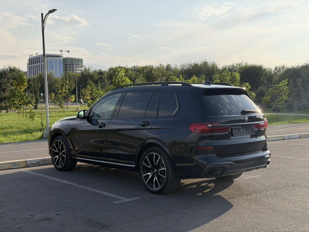BMW X7: 2019 г., 3 л, Автомат, Бензин, Внедорожник: фото 4