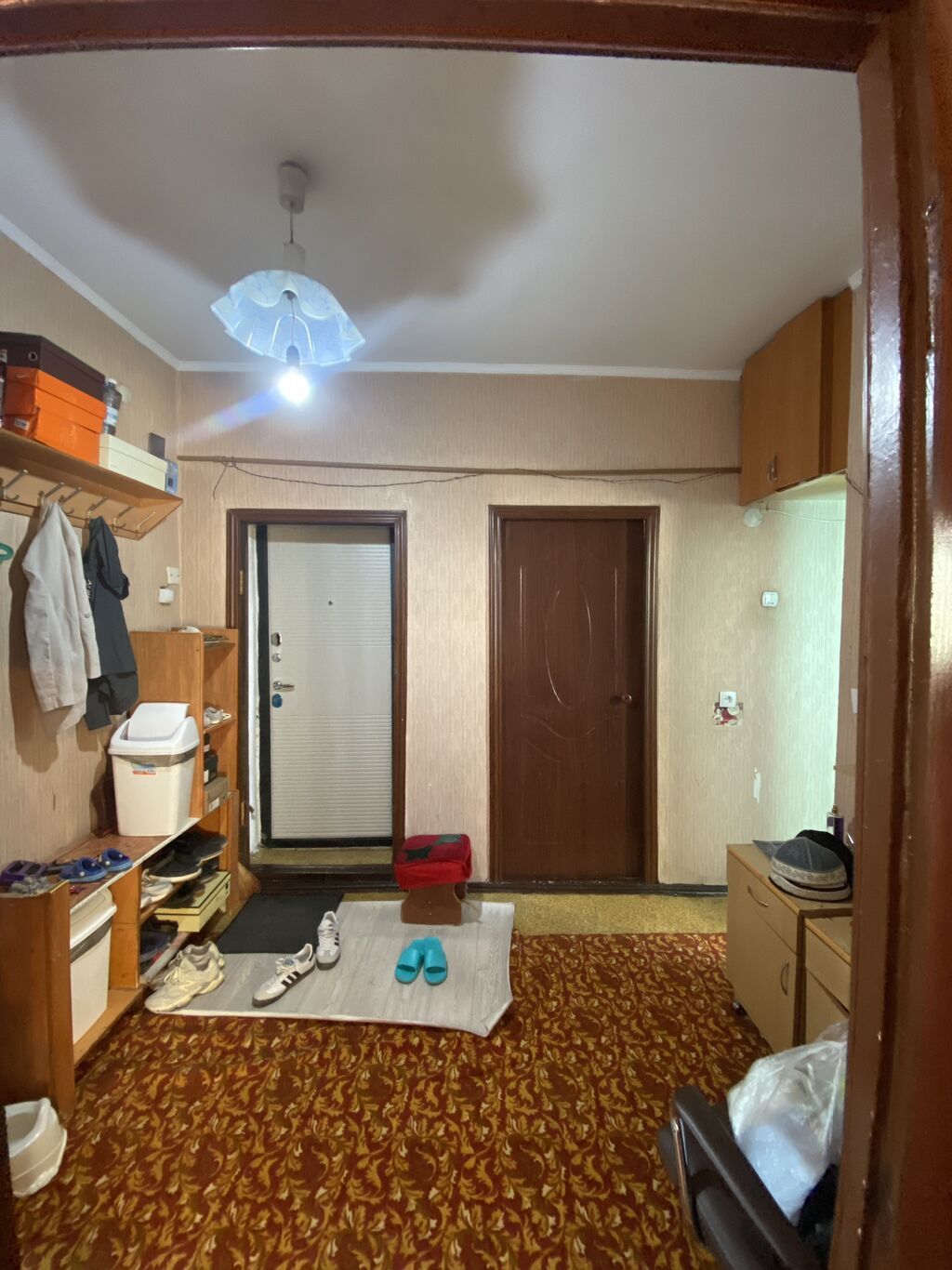 3 комнаты, 56 м², 105 серия, 4 этаж, Старый ремонт: фото 8