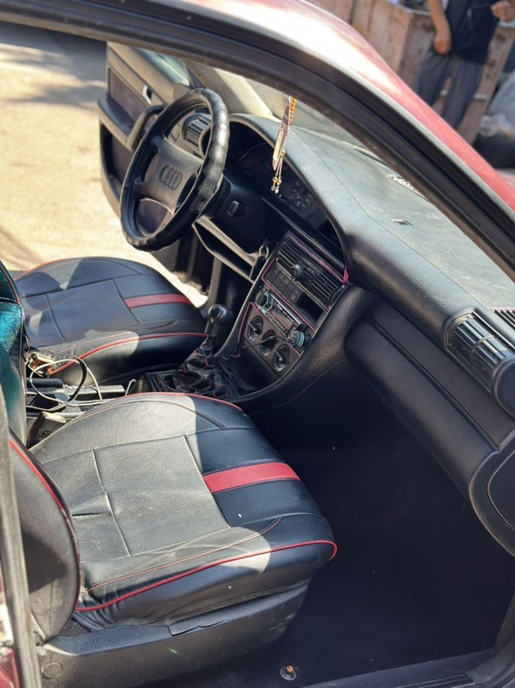 Audi 100: 1992 г., 2 л, Механика, Бензин, Седан: фото 8