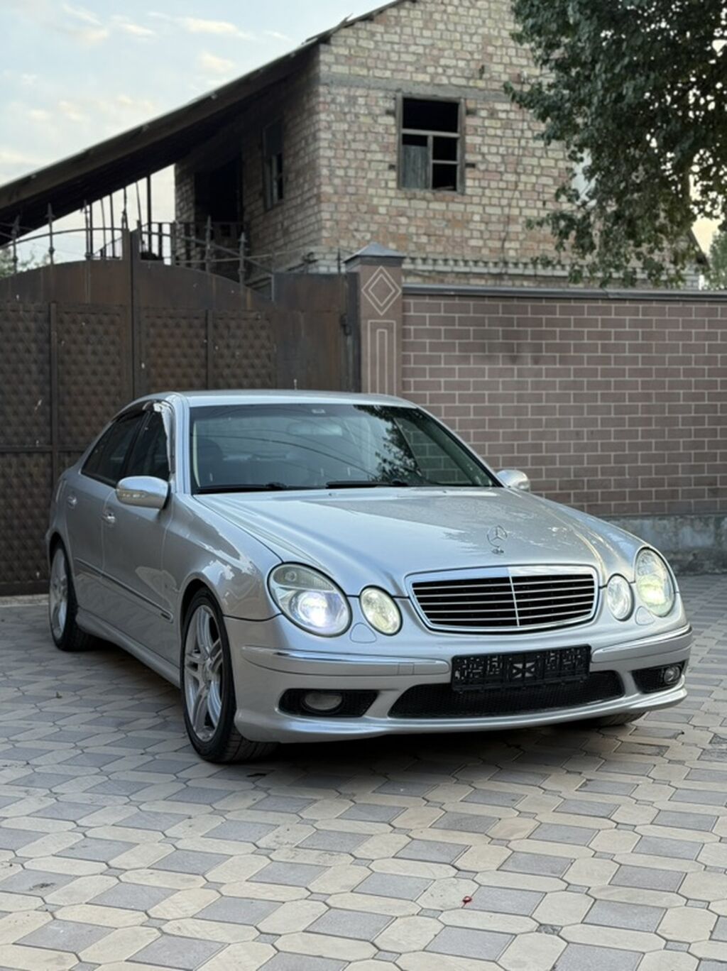Mercedes-Benz E-Class: 2003 г., 3.2 л, Автомат, Газ, Седан: фото 3