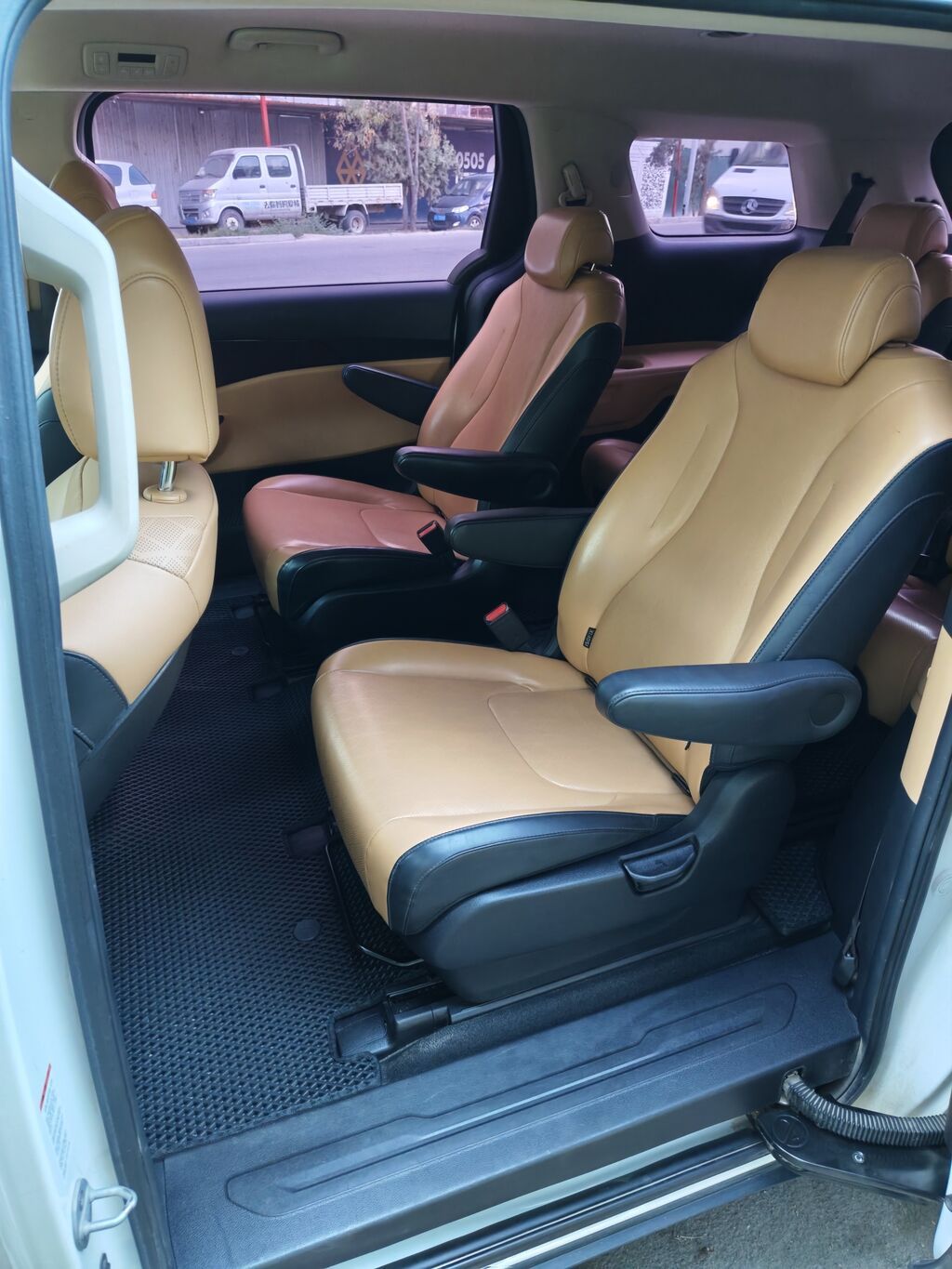Kia Carnival: 2021 г., 2.2 л, Автомат, Дизель, Минивэн: фото 8